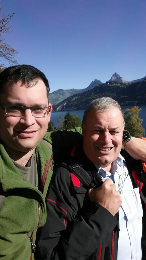 ...scattando qualche selfie...