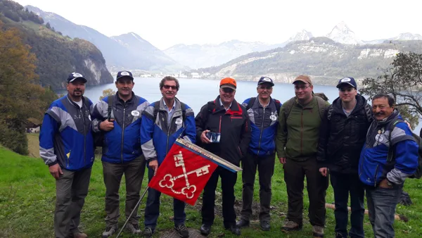 Un'ultima foto di gruppo prima di lasciare il Praticello.